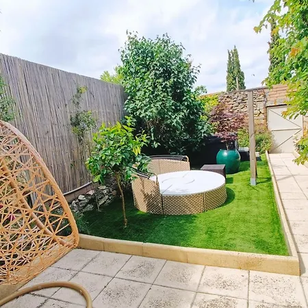 Bed & Breakfast La Flamina, Etape De Charme Proche Du Canal Du Midi Avec Petit Dejeuner Compris Et Privatif En Option 3*