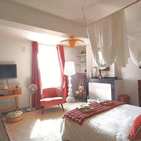 La Flamina, Etape De Charme Proche Du Canal Du Midi Avec Petit Dejeuner Compris Et Privatif En Option 住宿加早餐酒店