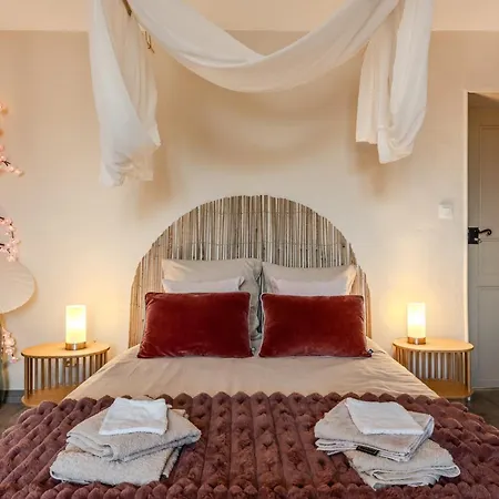 La Flamina, Etape De Charme Proche Du Canal Du Midi Avec Petit Dejeuner Compris Et Privatif En Option 3*