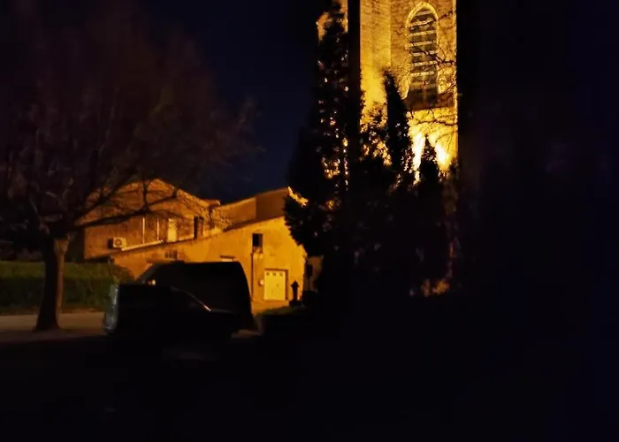 Jacuzzi Privatif Et Diner Aux Chandelles & Et Nuit Romantique Avec Petit Dejeuner Proche De Carcassonne Pexiora